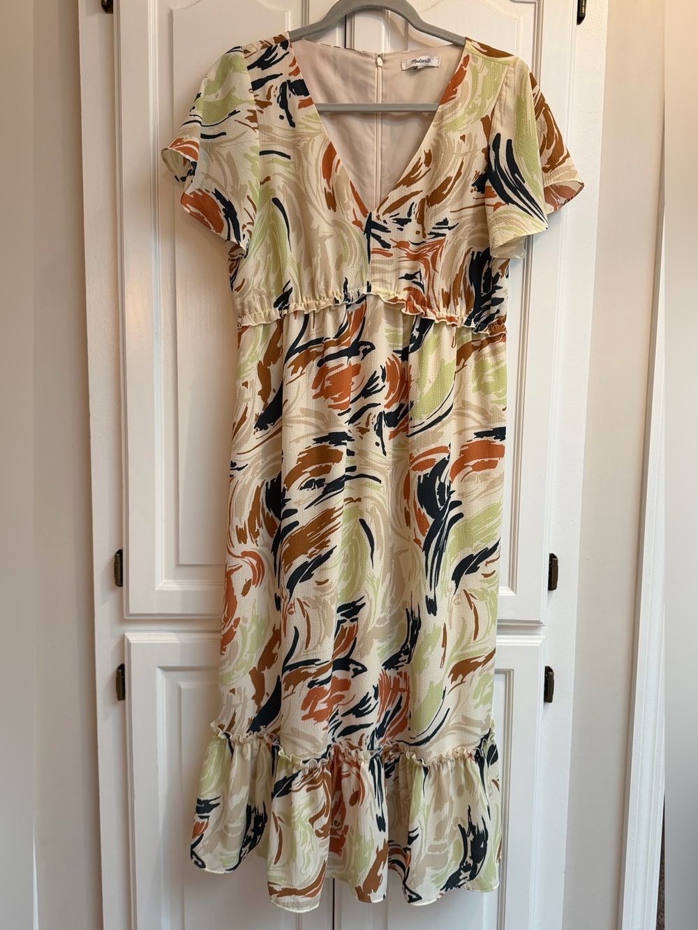 Madewell Flutter Sleeve Ruffle Waist Midi Dress in Brushing Up Print Size 6 - Picture 2 of 16